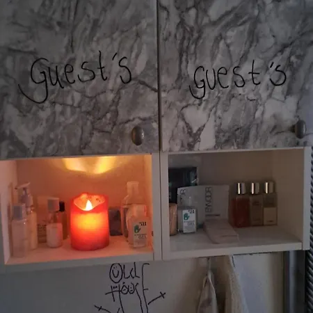 Kule Gule Huset ホームステイ