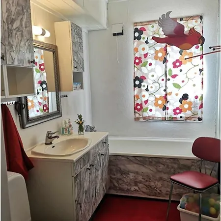 Kule Gule Huset Accommodatie bij particulieren Svolvær