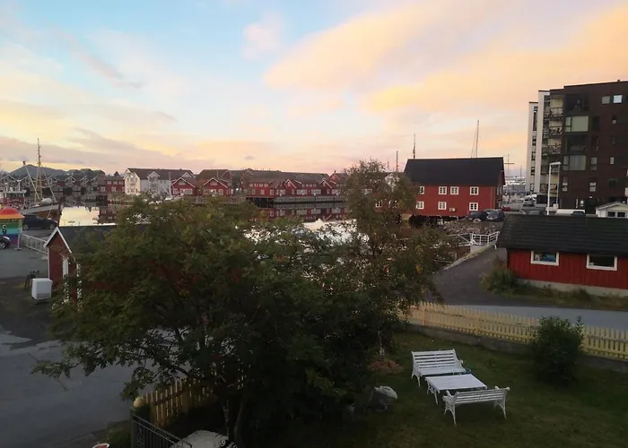 Kule Gule Huset Svolvær