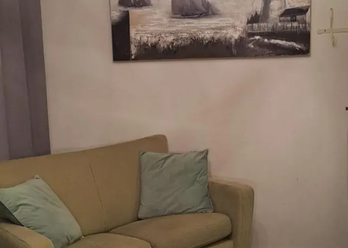 Kule Gule Huset * Svolvær